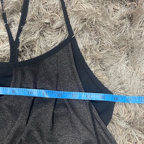 Lululemon women black and grey tone athletic workout top. Size L. Used. - Picture 10 of 11